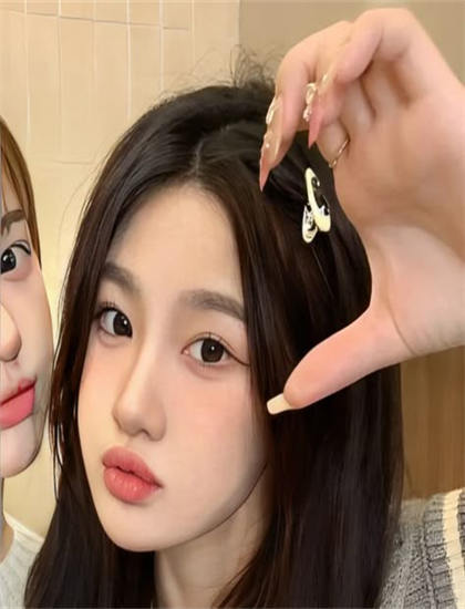 带你走进《超大号美人版》的幕后世界：特效制作的困难与创新 探索艺术与技术的完美结合